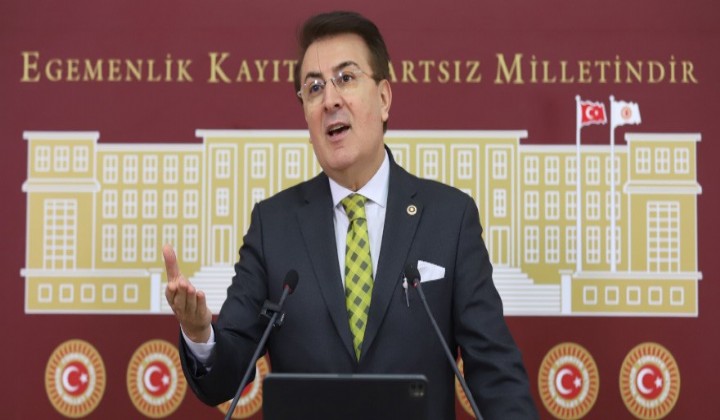 Aydemir: Mehmet Akif Ersoy bir tefekkr abidesidir